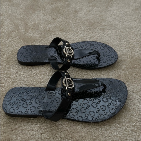 COPY - Women’s Black Guess Sandals With Gold Buckle Women’s Size 7 - Picture 1 of 5
